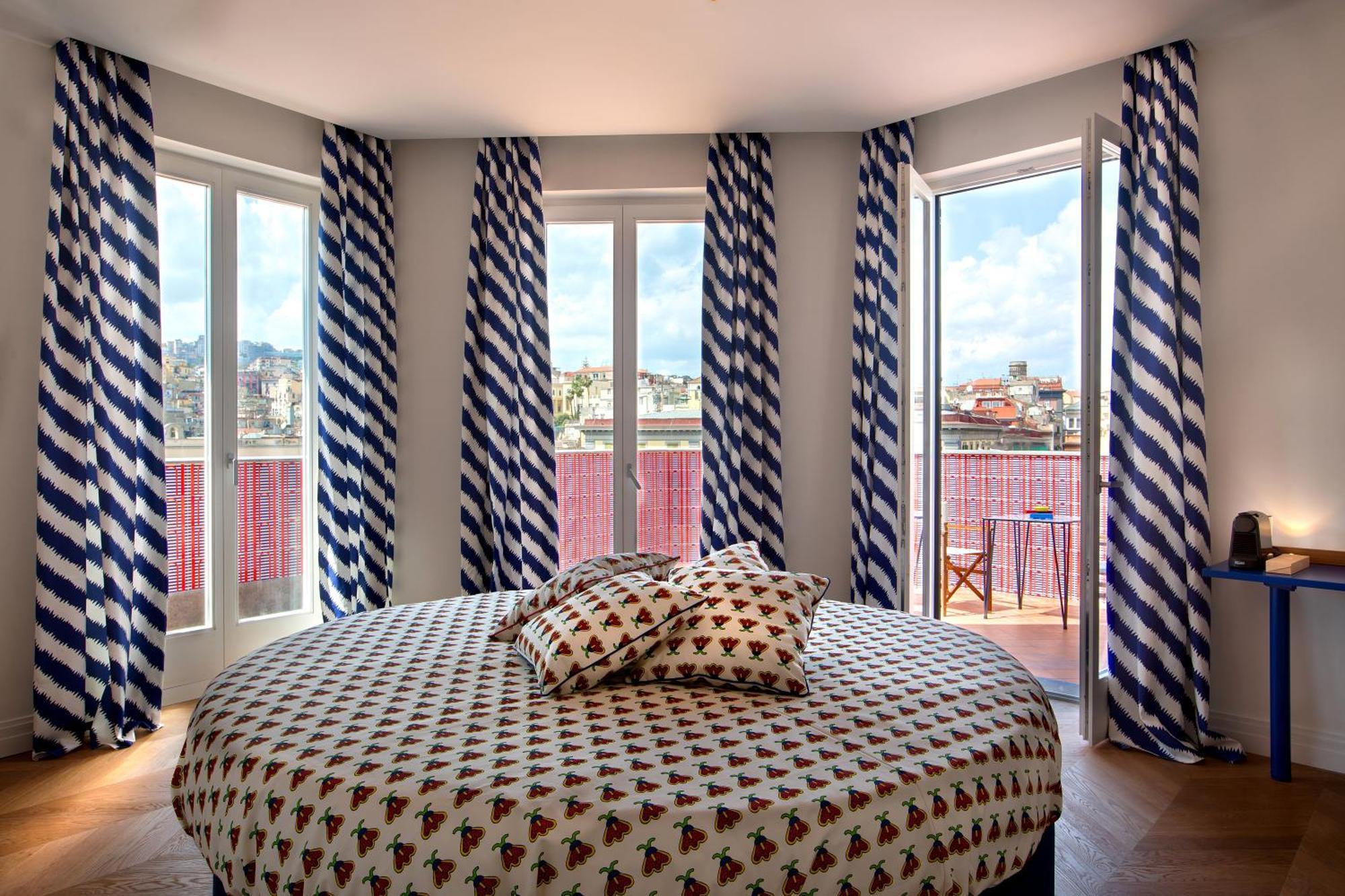 Galleria Port'Alba - Suites & Rooftop Naples Luaran gambar